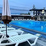 соляний кристал Hotel