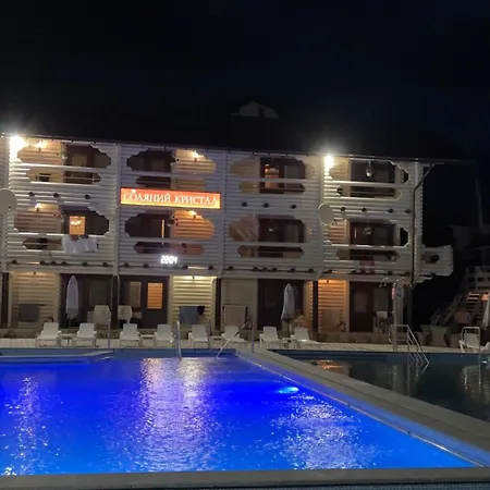 соляний кристал ホテル 4*